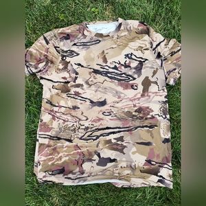 Mens XL UA camo tee